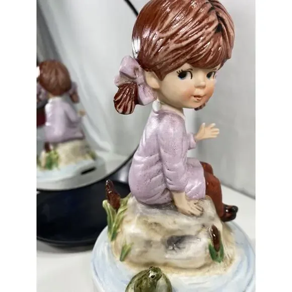 Moppets 1973 Gorham Musical Girl Sitting On hill 7" Tall Plays Someday My Love - Picture 2 of 7